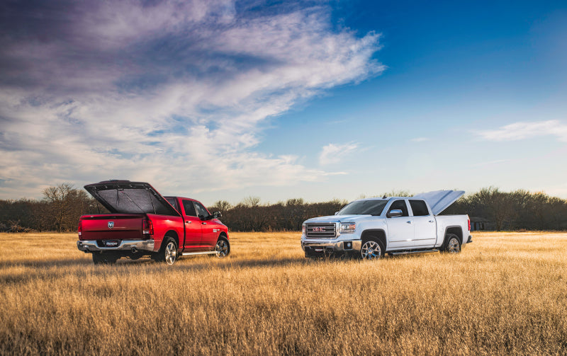 Undercover Elite LX Tonneau Cover,5.7ft - Ram 2019 1500